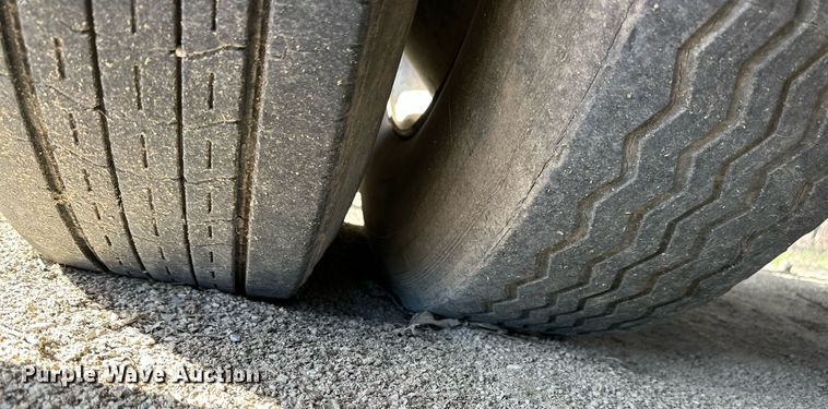 image for item LN9440 1996 Wabash  dry van trailer