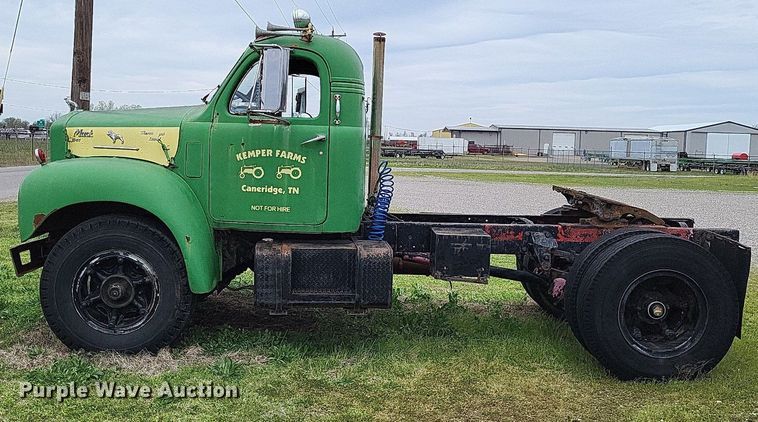 image for item LR9215 1965 Mack B67  truck cab and chassis