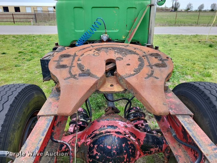 image for item LR9215 1965 Mack B67  truck cab and chassis