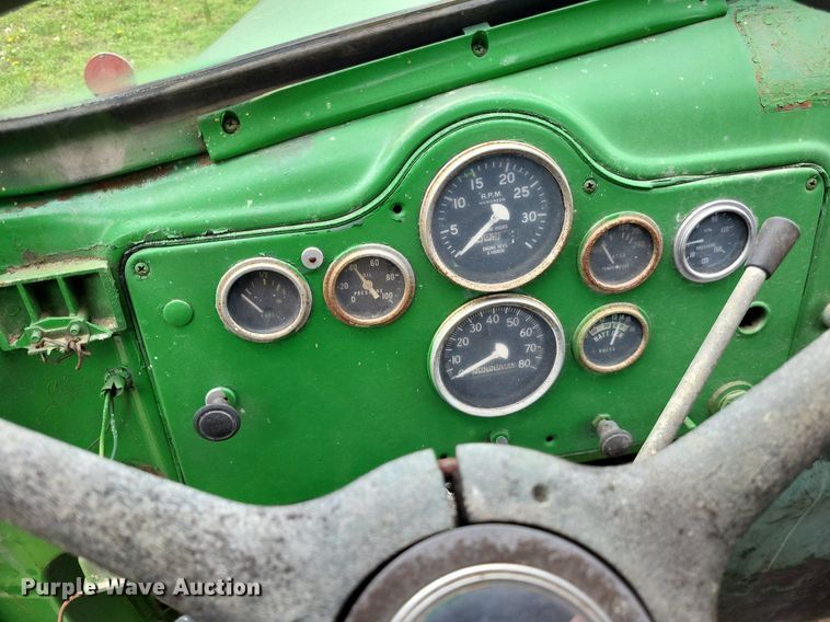 image for item LR9215 1965 Mack B67  truck cab and chassis