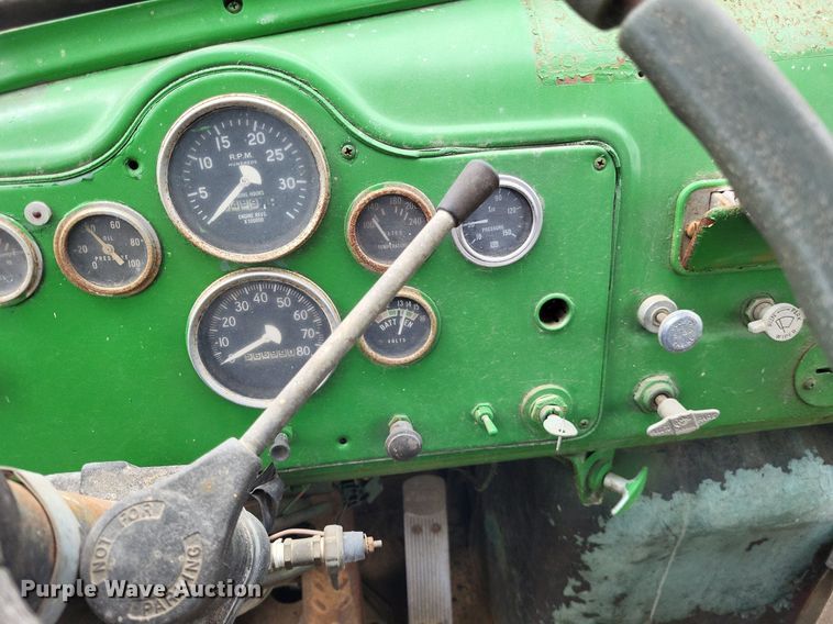 image for item LR9215 1965 Mack B67  truck cab and chassis