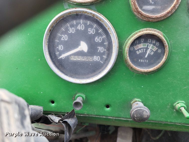 image for item LR9215 1965 Mack B67  truck cab and chassis