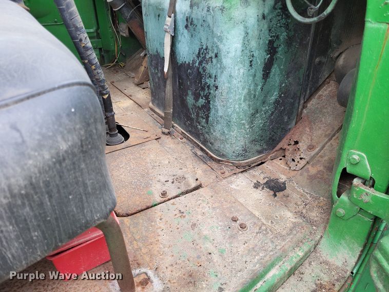 image for item LR9215 1965 Mack B67  truck cab and chassis