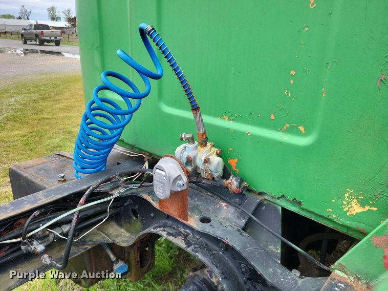 image for item LR9215 1965 Mack B67  truck cab and chassis