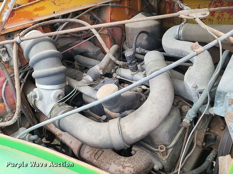 image for item LR9215 1965 Mack B67  truck cab and chassis