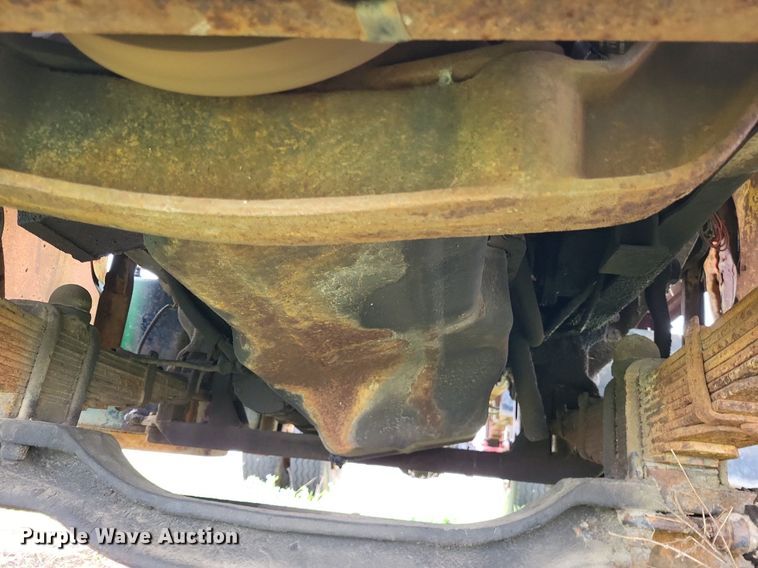 image for item LR9215 1965 Mack B67  truck cab and chassis