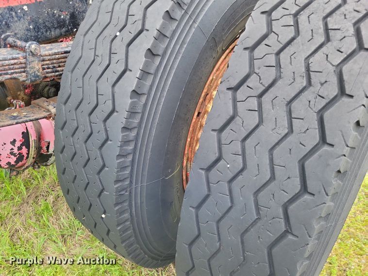 image for item LR9215 1965 Mack B67  truck cab and chassis