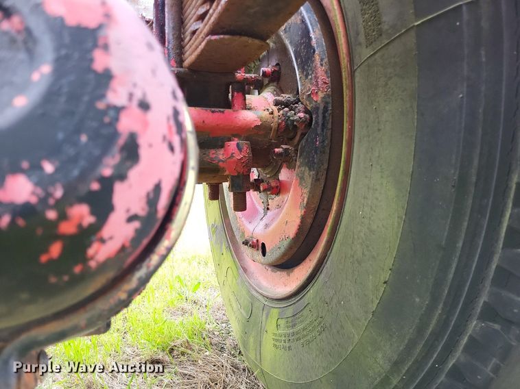 image for item LR9215 1965 Mack B67  truck cab and chassis