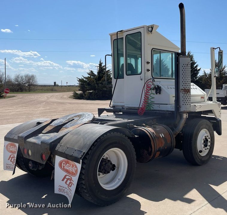 image for item LT9599 2007 Kalmar 4x2  yard truck