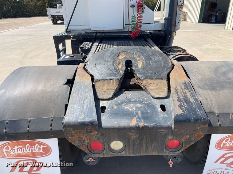 image for item LT9599 2007 Kalmar 4x2  yard truck