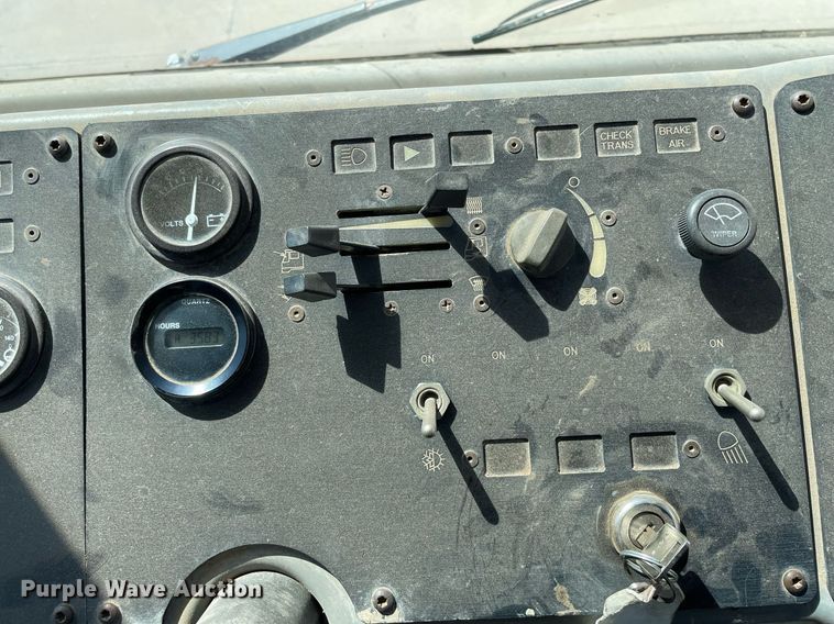 image for item LT9599 2007 Kalmar 4x2  yard truck