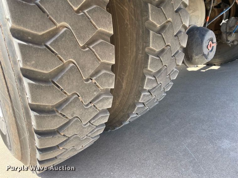 image for item LT9599 2007 Kalmar 4x2  yard truck