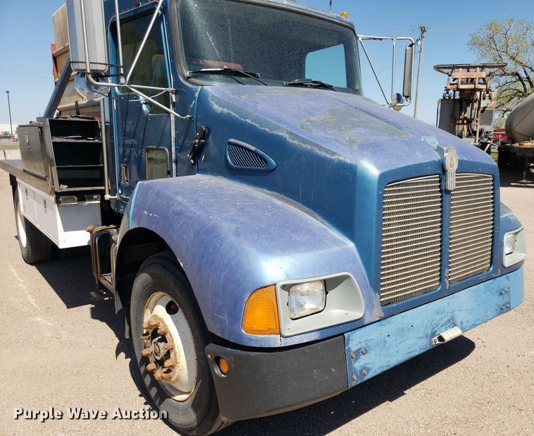 image for item LT9693 1995 Kenworth T300  flatbed truck with fluid mixing system