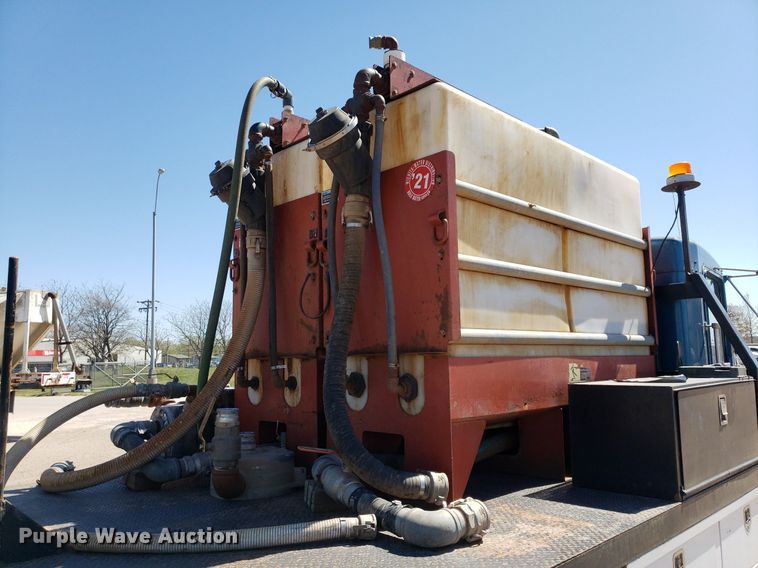 image for item LT9693 1995 Kenworth T300  flatbed truck with fluid mixing system