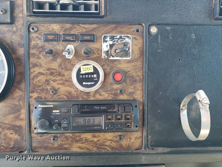 image for item LT9693 1995 Kenworth T300  flatbed truck with fluid mixing system