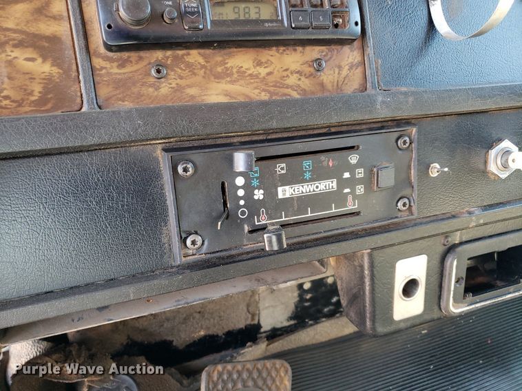 image for item LT9693 1995 Kenworth T300  flatbed truck with fluid mixing system