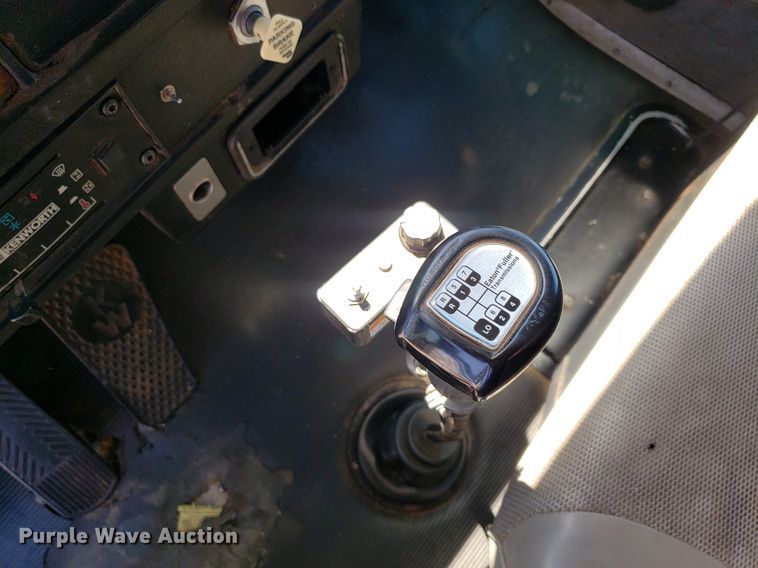 image for item LT9693 1995 Kenworth T300  flatbed truck with fluid mixing system