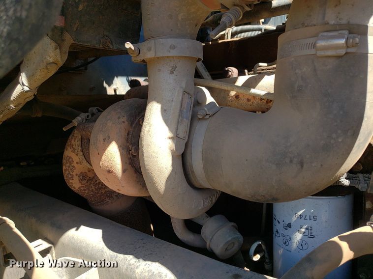 image for item LT9693 1995 Kenworth T300  flatbed truck with fluid mixing system