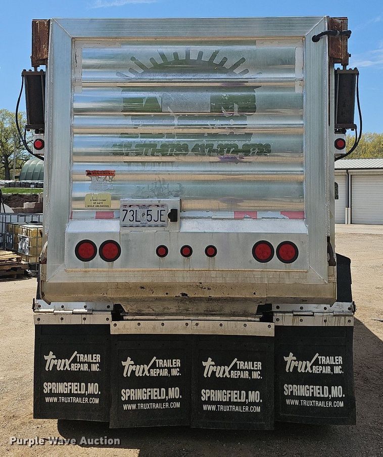 image for item MB9985 2007 Travis 28FT TRAVIS S/76 walking floor trailer