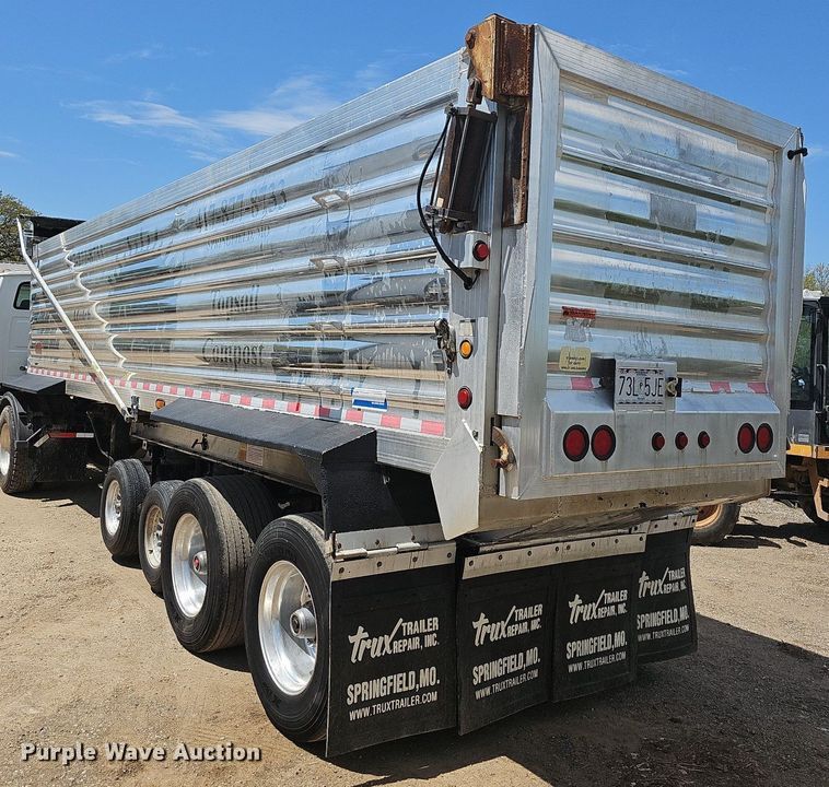 image for item MB9985 2007 Travis 28FT TRAVIS S/76 walking floor trailer