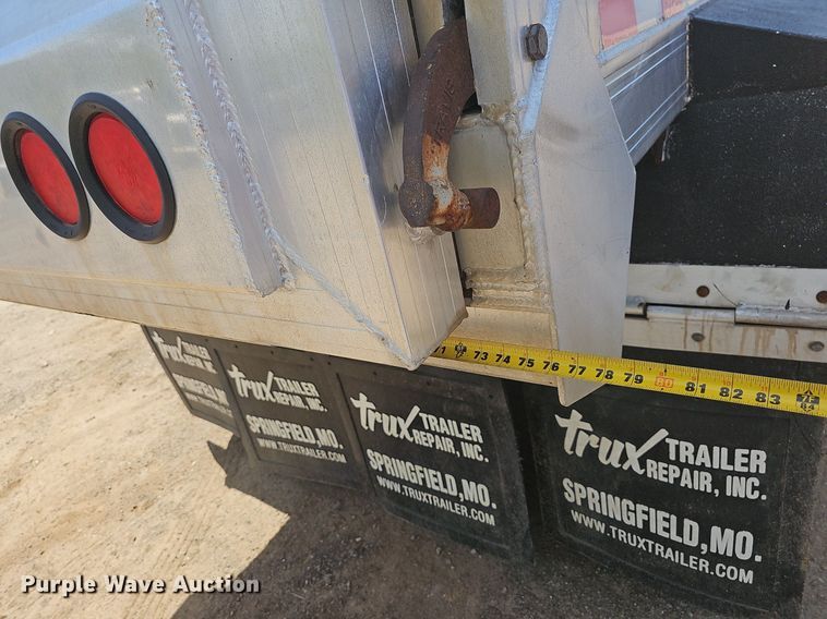 image for item MB9985 2007 Travis 28FT TRAVIS S/76 walking floor trailer