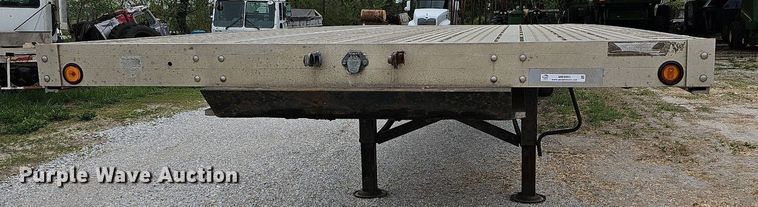 image for item MB9993 2007 Chaparral  flatbed trailer