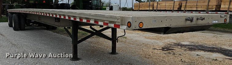 image for item MB9993 2007 Chaparral  flatbed trailer