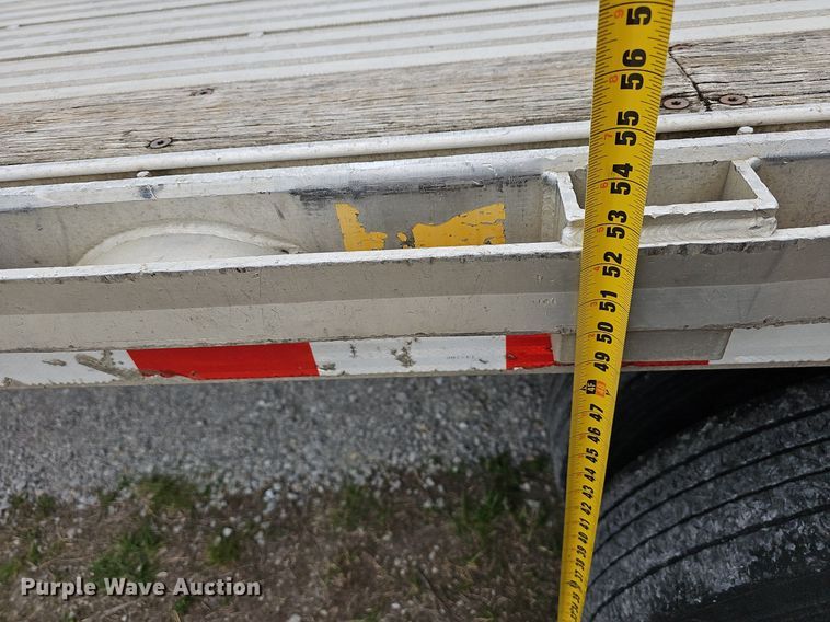 image for item MB9993 2007 Chaparral  flatbed trailer