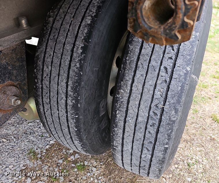 image for item MB9993 2007 Chaparral  flatbed trailer