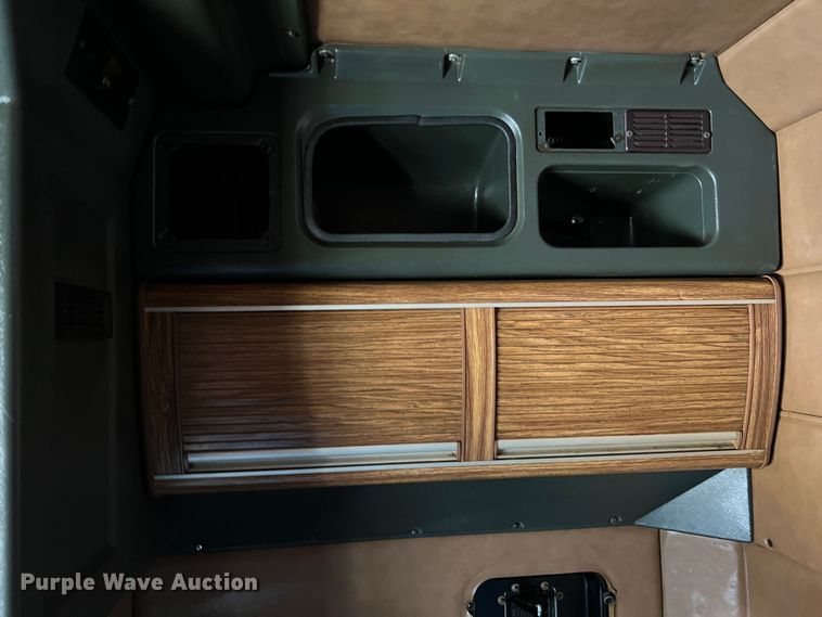 image for item MM9221 2000 Peterbilt 379  semi truck