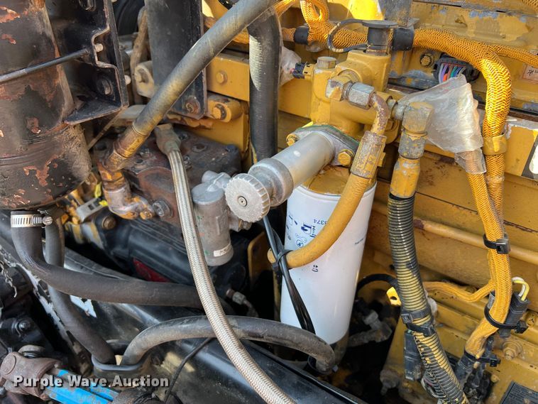 image for item MM9221 2000 Peterbilt 379  semi truck