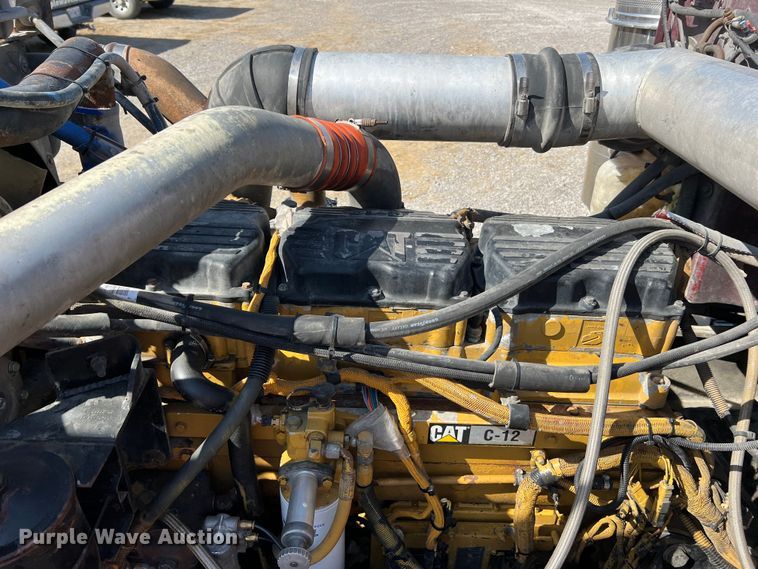 image for item MM9221 2000 Peterbilt 379  semi truck