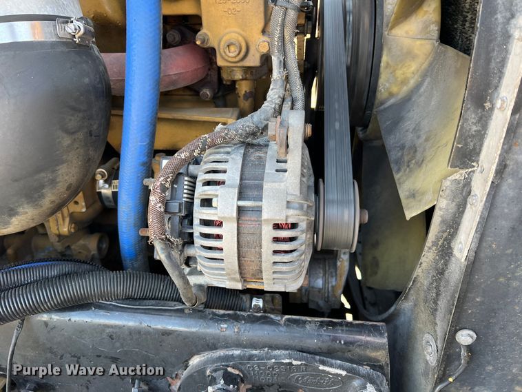 image for item MM9221 2000 Peterbilt 379  semi truck