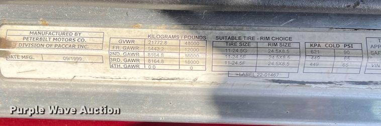 image for item MM9221 2000 Peterbilt 379  semi truck