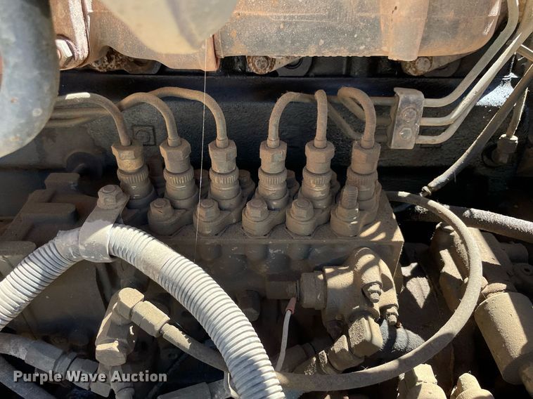 image for item MM9482 1991 Mack RD688S  winch truck