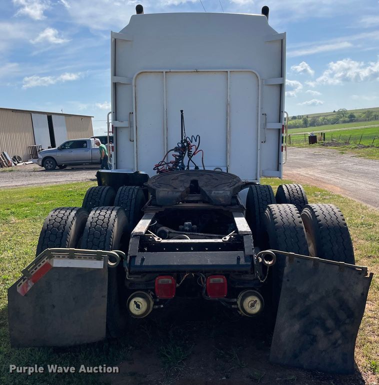 image for item MM9492 1981 Kenworth W900  semi truck