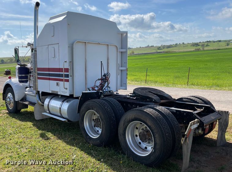 image for item MM9492 1981 Kenworth W900  semi truck