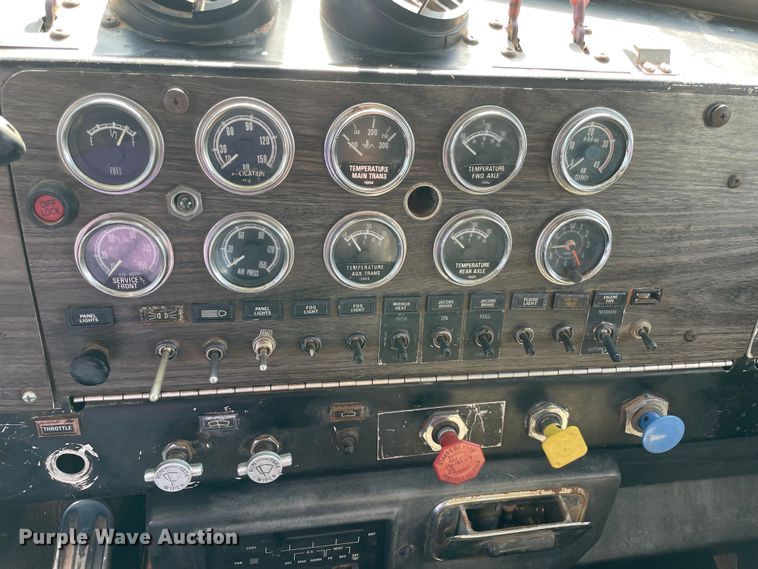 image for item MM9492 1981 Kenworth W900  semi truck