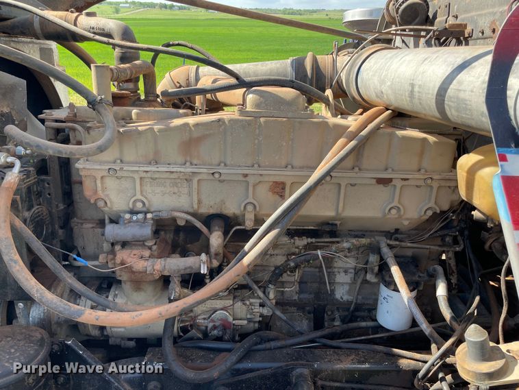 image for item MM9492 1981 Kenworth W900  semi truck