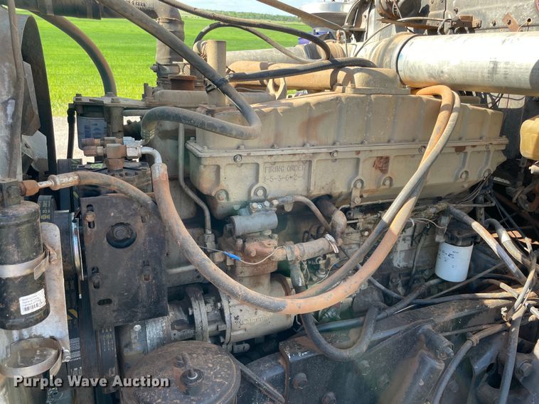 image for item MM9492 1981 Kenworth W900  semi truck