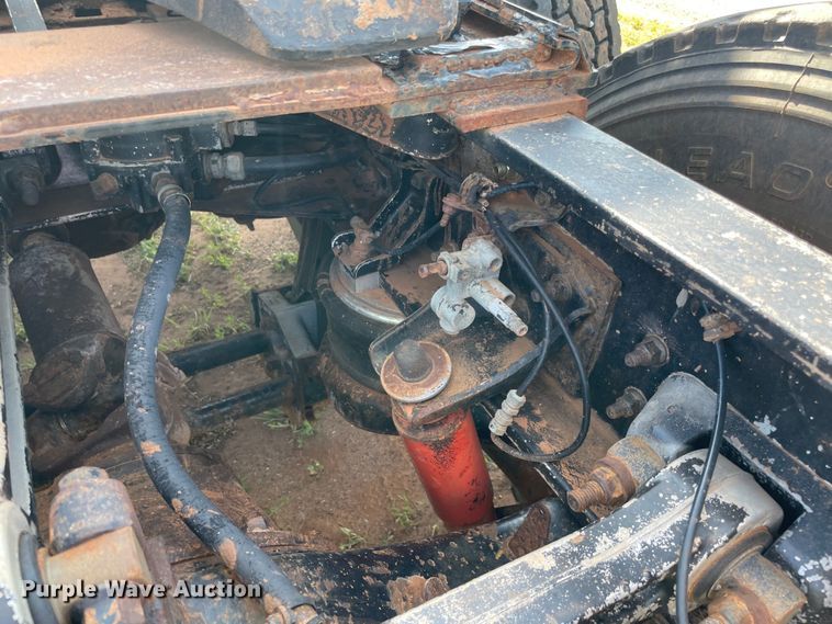 image for item MM9492 1981 Kenworth W900  semi truck