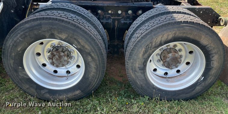 image for item MM9492 1981 Kenworth W900  semi truck