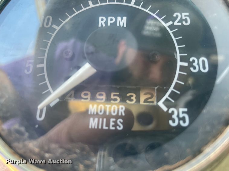 image for item MM9493 1982 Peterbilt 359  semi truck