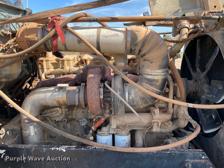 image for item MM9493 1982 Peterbilt 359  semi truck