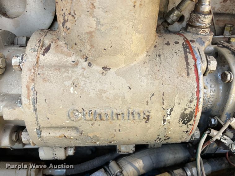 image for item MM9493 1982 Peterbilt 359  semi truck