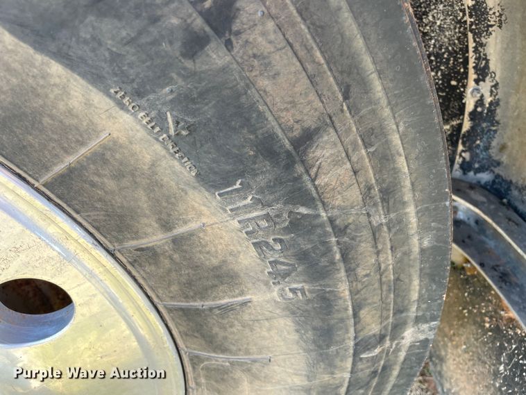 image for item MM9493 1982 Peterbilt 359  semi truck