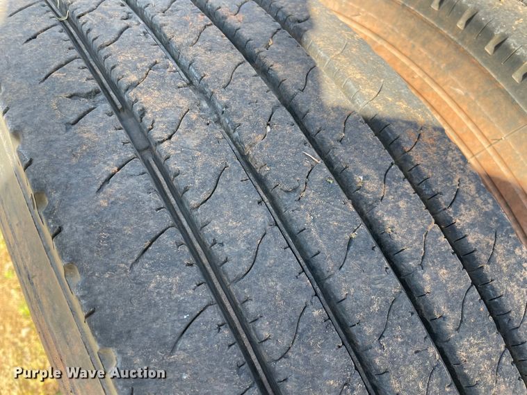 image for item MM9493 1982 Peterbilt 359  semi truck