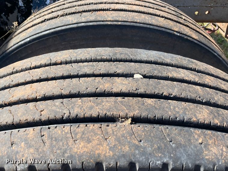 image for item MM9493 1982 Peterbilt 359  semi truck