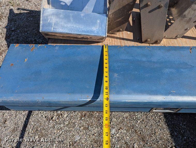 image for item MN9875 Truck parts