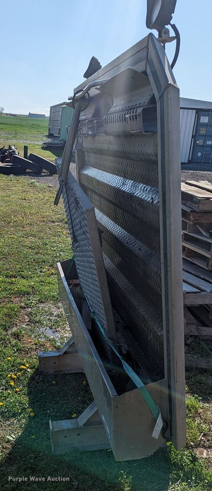 image for item MN9876 Sturdy Lite  headache rack